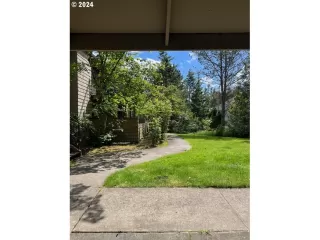 Photo #3: 24178617 Listing 