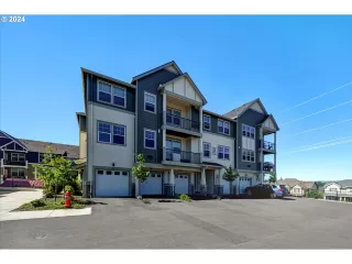 Photo #3: 24178716 Listing