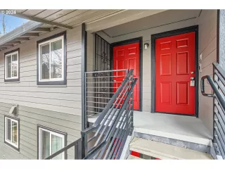 Photo #2: 24179392 Listing