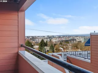 Photo #6: 24180237 Listing 