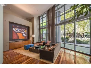 Photo #3: 24181805 Listing 