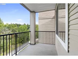 Photo #6: 24182574 Listing