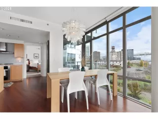 Photo #5: 24182579 Listing 