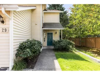 Photo #4: 24182838 Listing