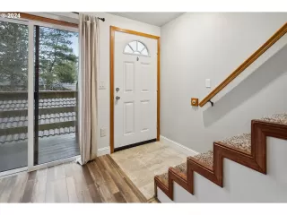 Photo #3: 24182957 Listing