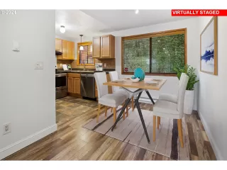 Photo #6: 24182957 Listing