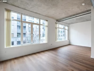 Photo #1: 24184765 Listing