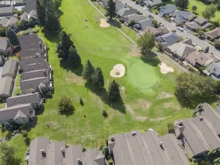 Photo #4: 24186715 Listing