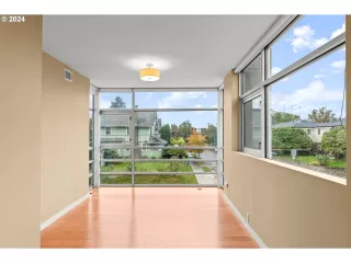 Photo #4: 24187009 Listing 