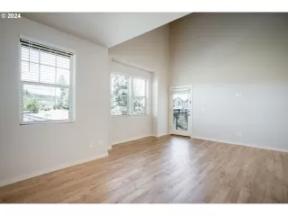 Photo #4: 24187242 Listing