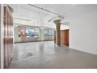 Photo #6: 241876579 Listing 