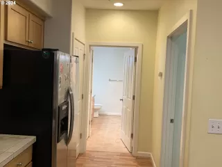 Photo #5: 24187830 Listing 