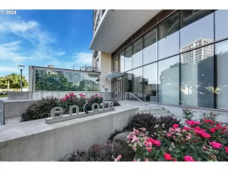 Photo #1: 24187846 Listing