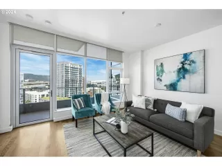 Photo #4: 24187846 Listing