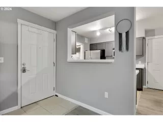 Photo #6: 24188241 Listing