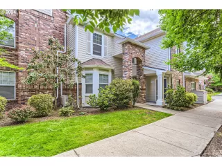 Photo #1: 24189769 Listing