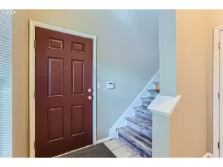 Photo #4: 24189769 Listing