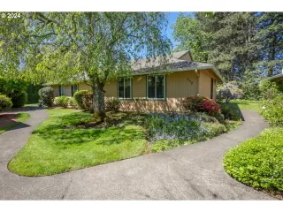 Photo #3: 24189939 Listing 