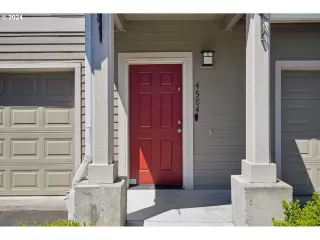 Photo #2: 24191557 Listing 