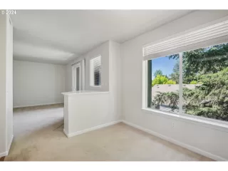 Photo #5: 24191557 Listing 