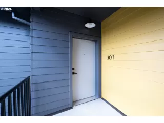Photo #1: 24191726 Listing 