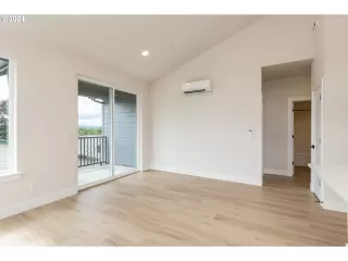 Photo #6: 24191726 Listing 