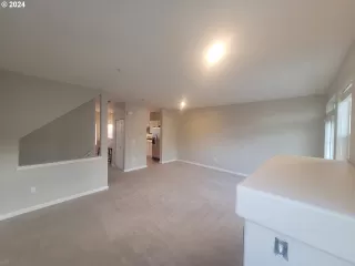 Photo #3: 24191980 Listing 