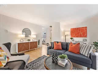 Photo #2: 24192921 Listing 