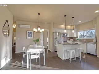 More Details about MLS # 24193698 : 13925 SW MERIDIAN ST 302