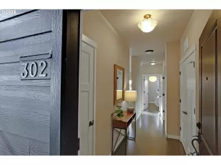 Photo #2: 24193698 Listing