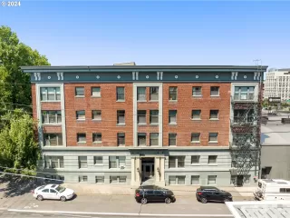 Photo #1: 24193831 Listing 