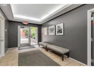 Photo #2: 24196244 Listing 