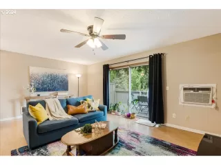 Photo #3: 24196474 Listing