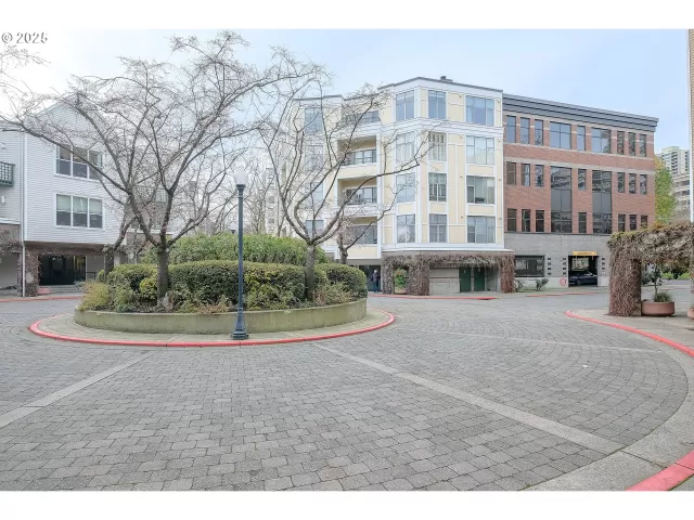 MLS: 24196758 Condo For Sale