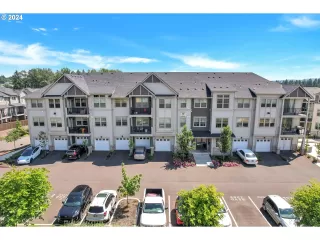 Photo #1: 24196815 Listing