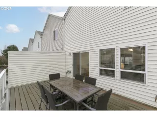 Photo #4: 24197898 Listing