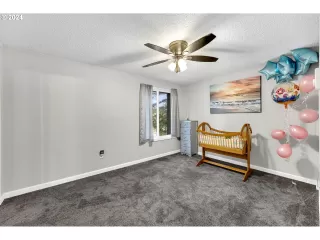 Photo #3: 24197911 Listing