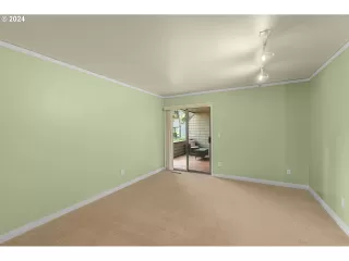 Photo #3: 24198615 Listing