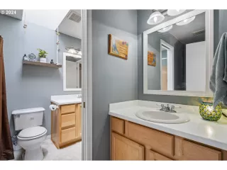 Photo #3: 24199169 Listing 