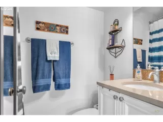 Photo #2: 24199448 Listing