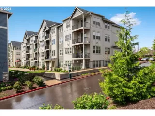 Photo #4: 24200172 Listing