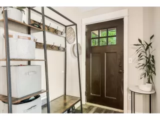 Photo #3: 24201152 Listing