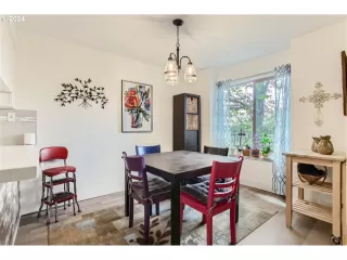 Photo #6: 24202028 Listing 