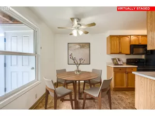 Photo #6: 24202058 Listing