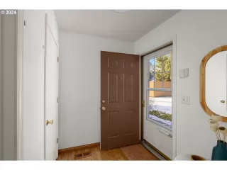 Photo #5: 24202597 Listing 