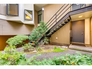 Photo #1: 24202840 Listing 