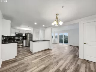 Photo #6: 24203786 Listing 