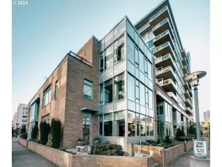 Photo #1: 24204767 Listing 