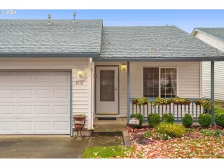 Photo #4: 24207027 Listing