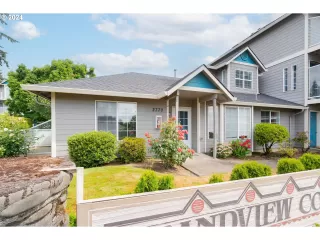 Photo #3: 24207167 Listing